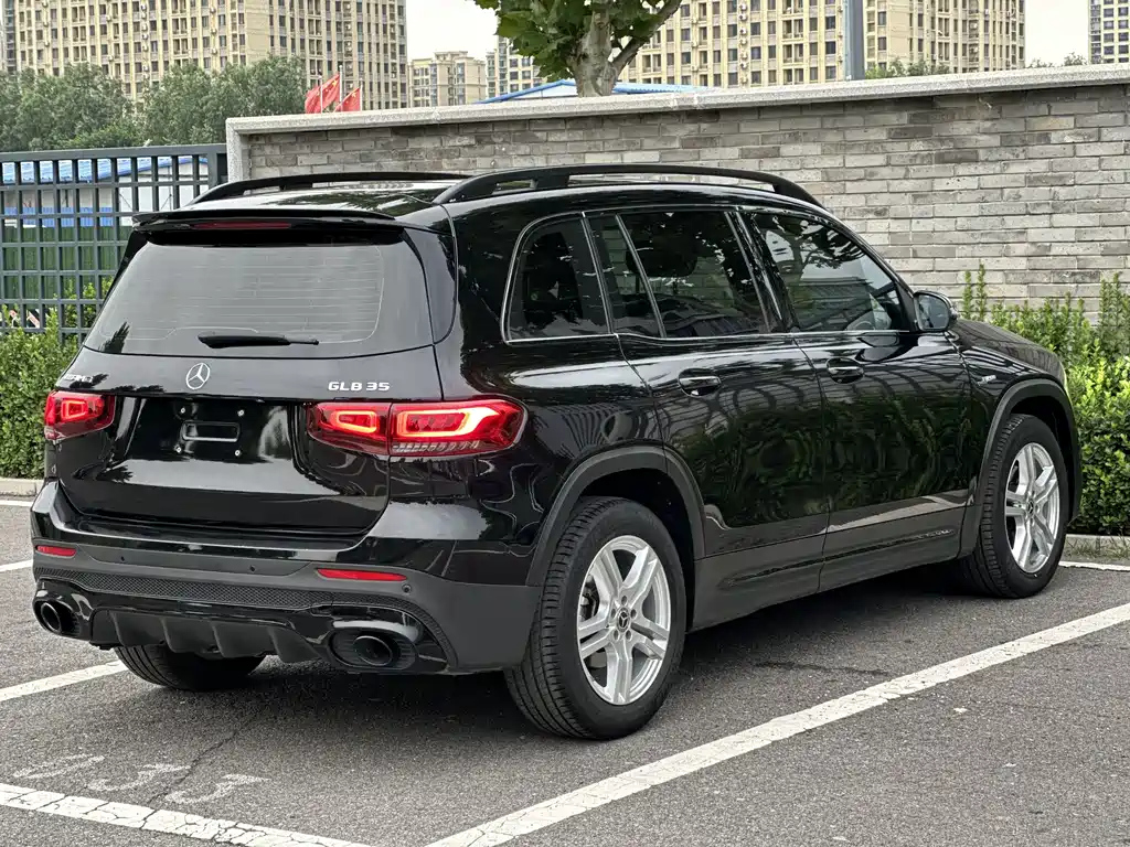 MERCEDES BENZ GLB 2022