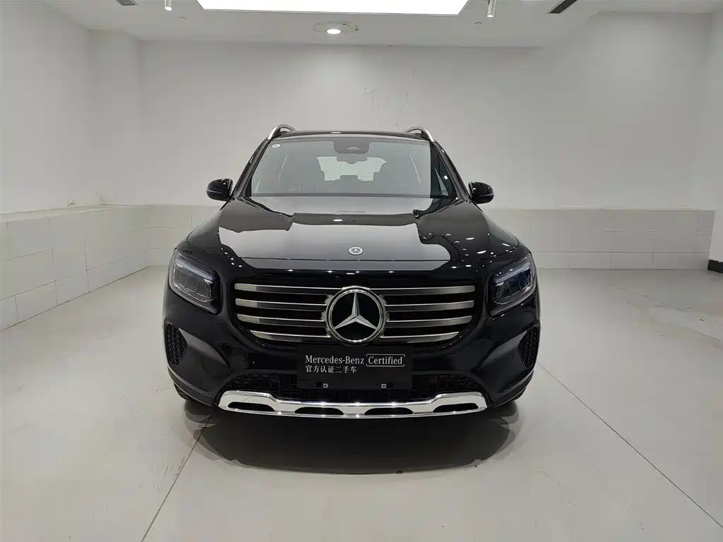 MERCEDES BENZ GLB 2023