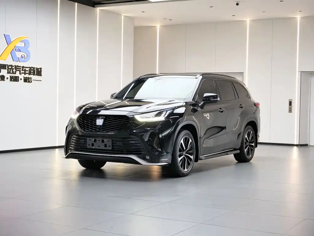 TOYOTA CROWN LUFANG 2021