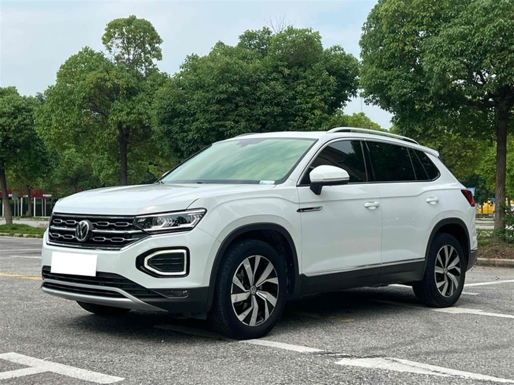 VOLKSWAGEN TAYRON 2022