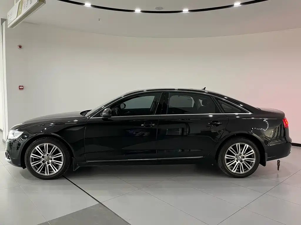 AUDI A6L 2015