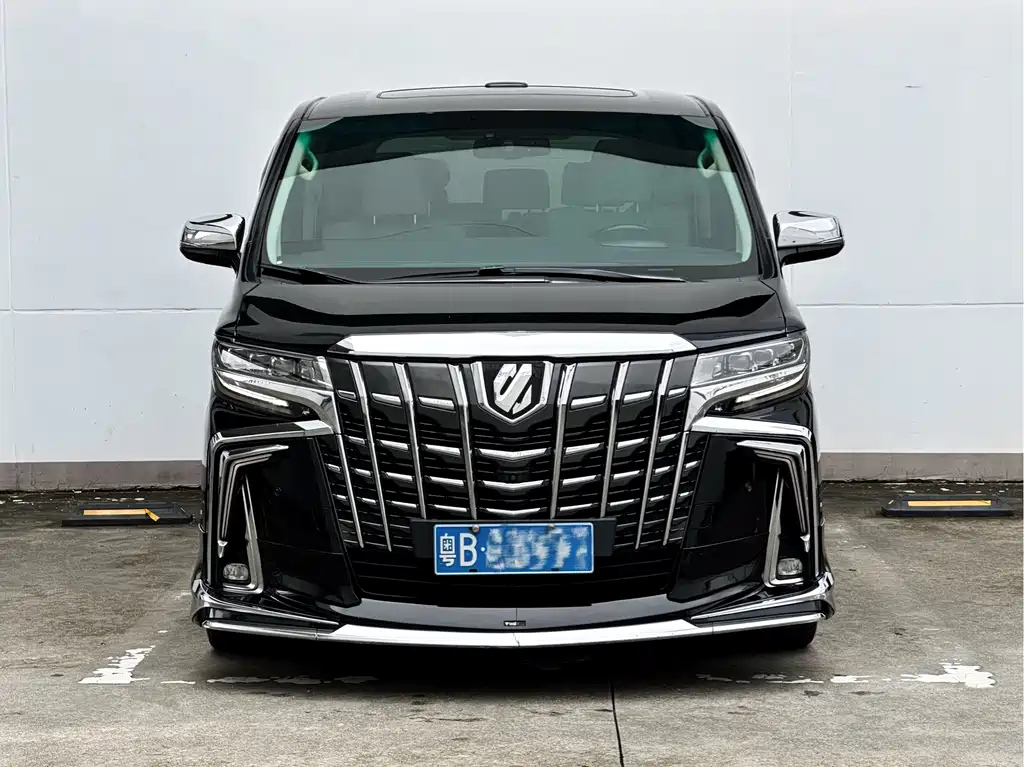 TOYOTA ALPHARD 2018