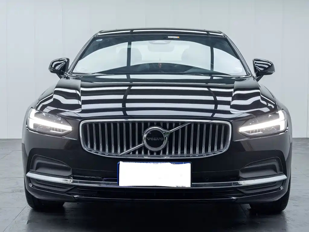 VOLVO S90 2023