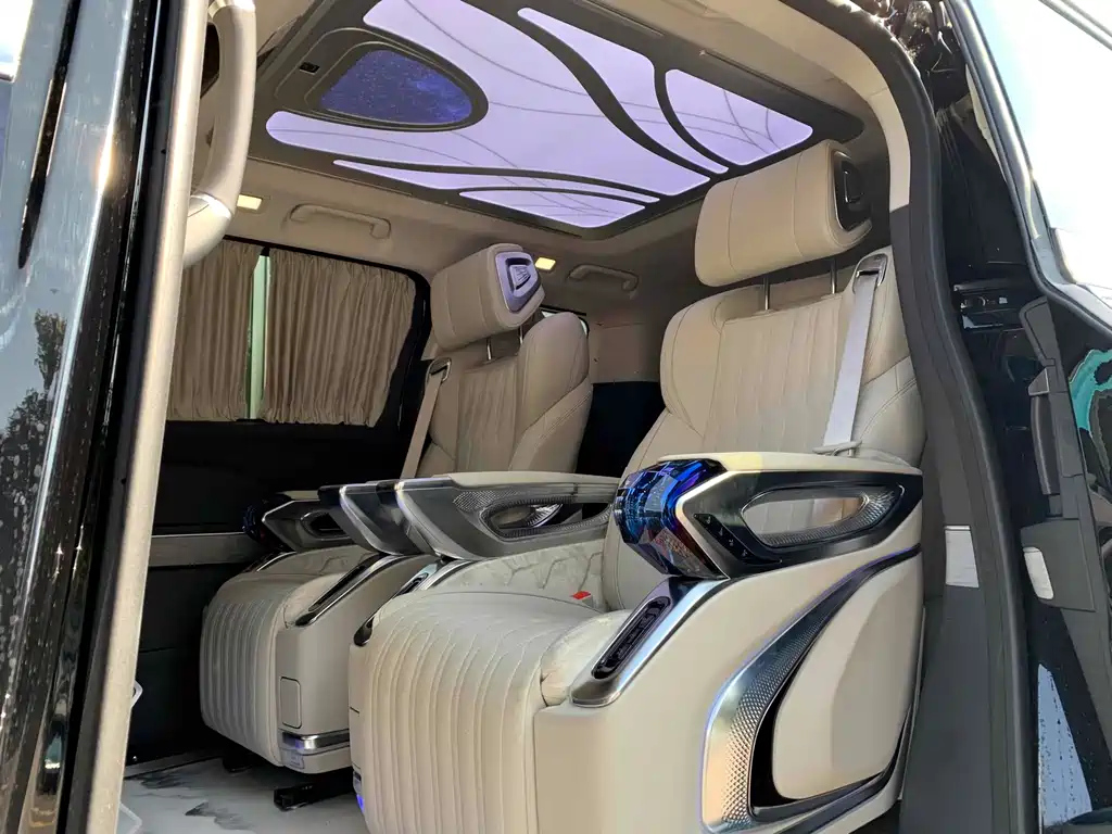 HONGQI HQ9 2023