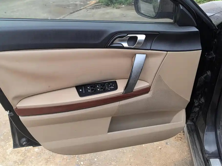ROEWE 550 2013