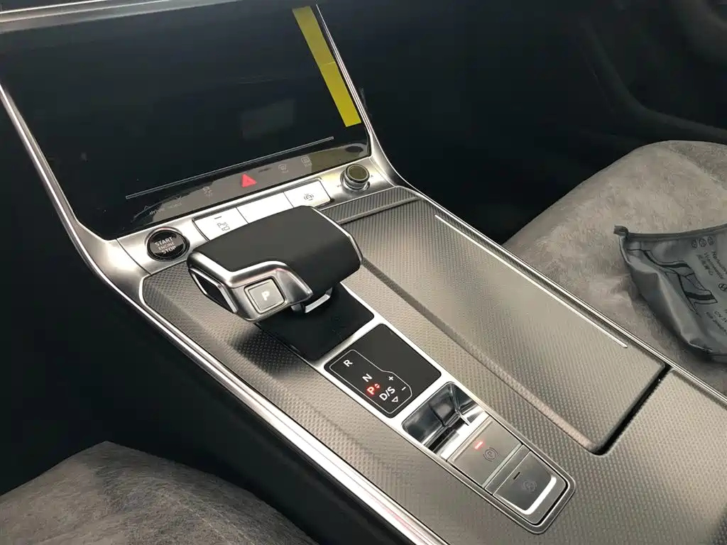 AUDI A6L 2024