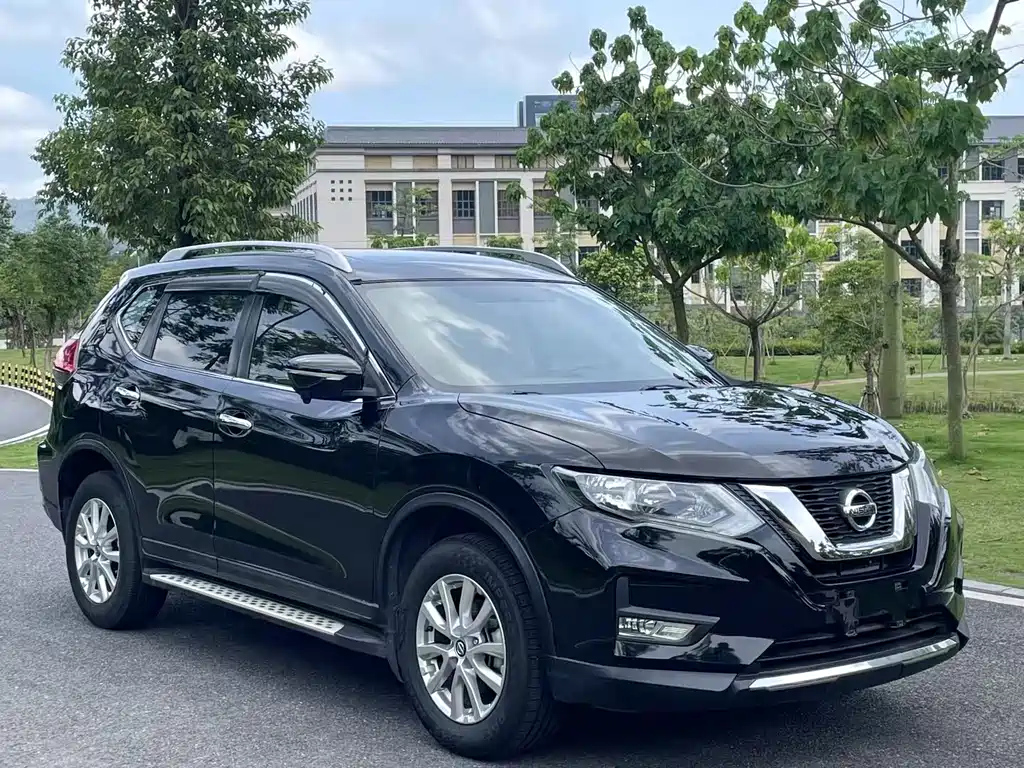 NISSAN X-TRAIL 2017