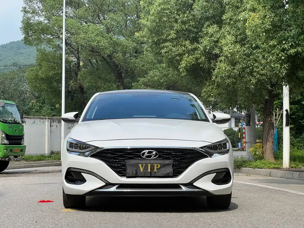 HYUNDAI LAFESTA 2021