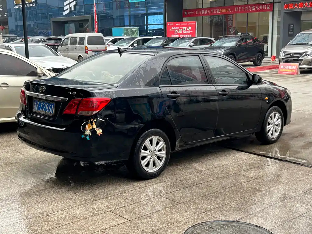 BYD L3 2013