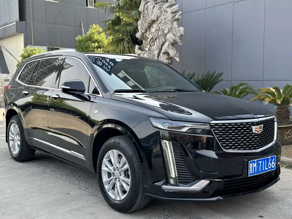 CADILLAC XT6 2021