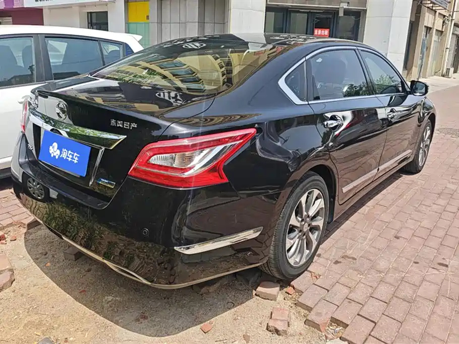 NISSAN TEANA 2014