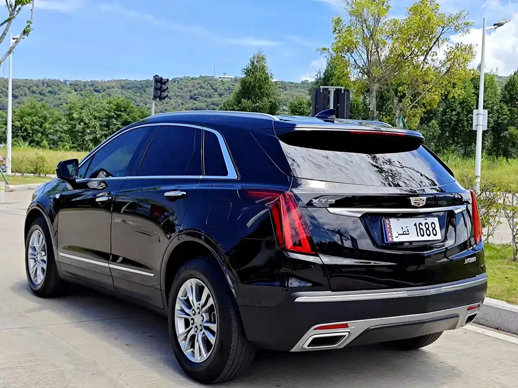 CADILLAC XT5 2021