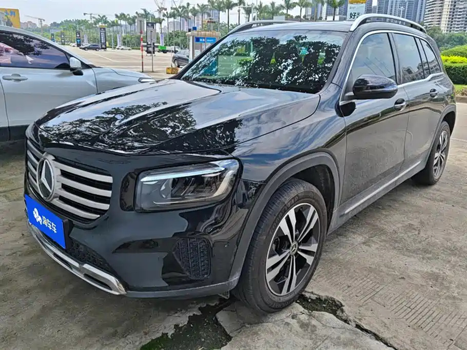 MERCEDES BENZ GLB 2024