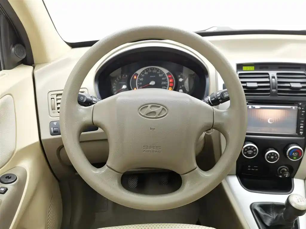 HYUNDAI TUCSON 2013
