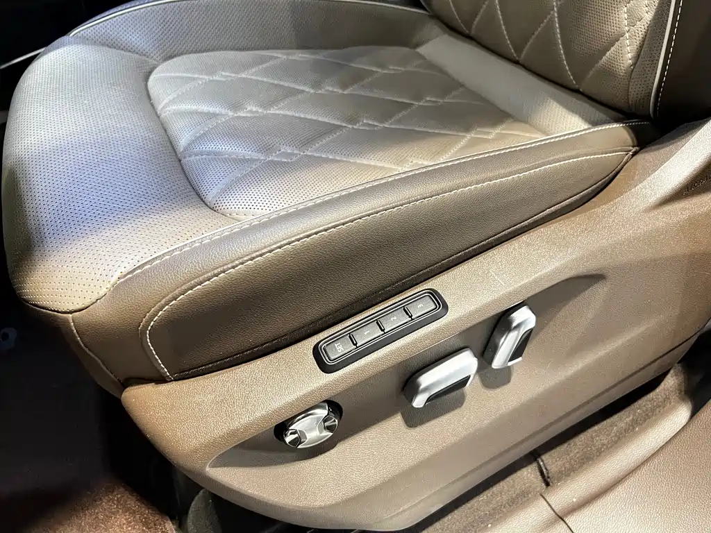 VOLKSWAGEN VILORAN 2022