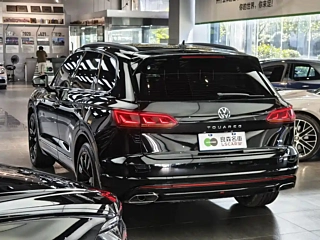 VOLKSWAGEN TOUAREG 2022 YEAR 3.0TSI SHARP & 2022