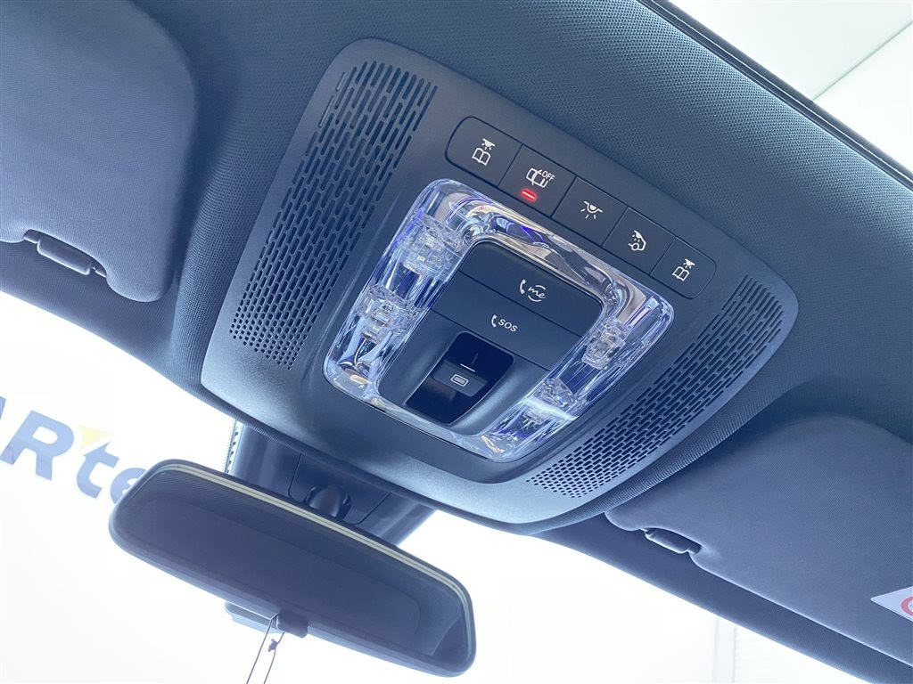 MERCEDES BENZ GLB 2023