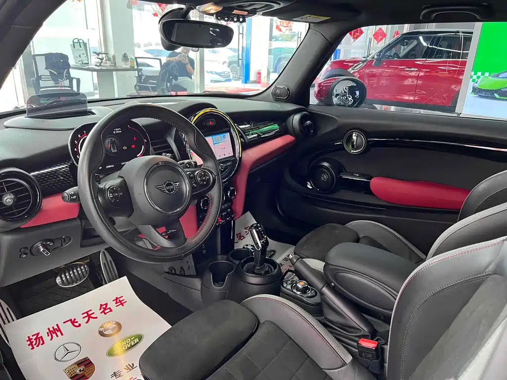 MINI JCW 2021