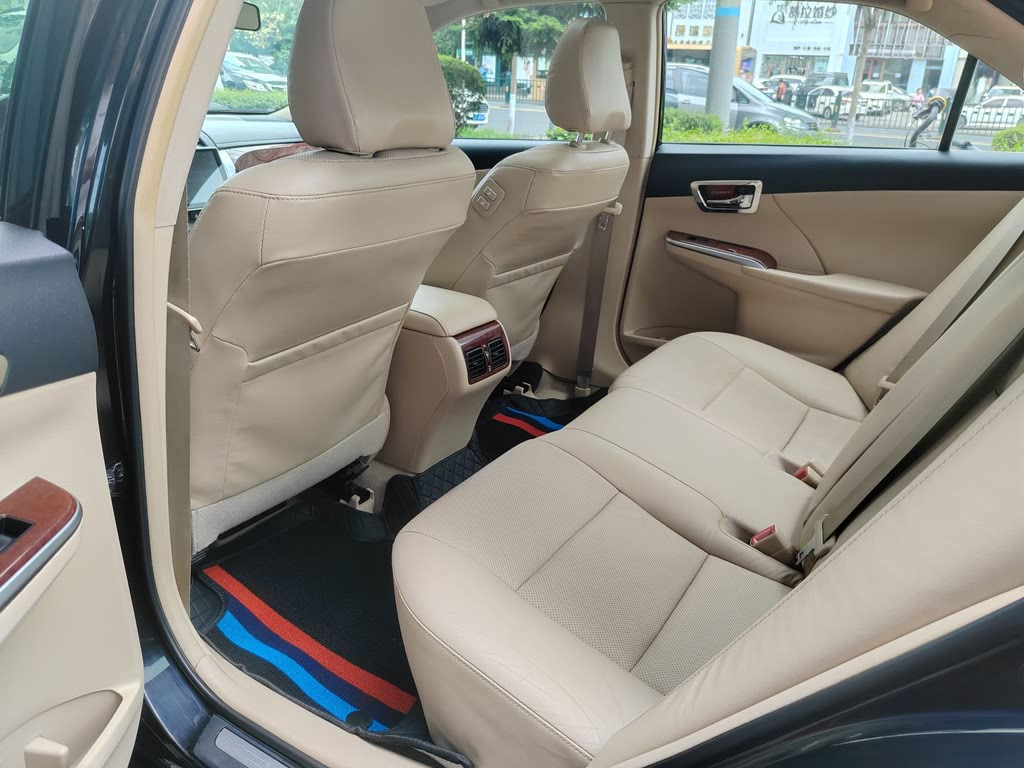 TOYOTA CAMRY 2013