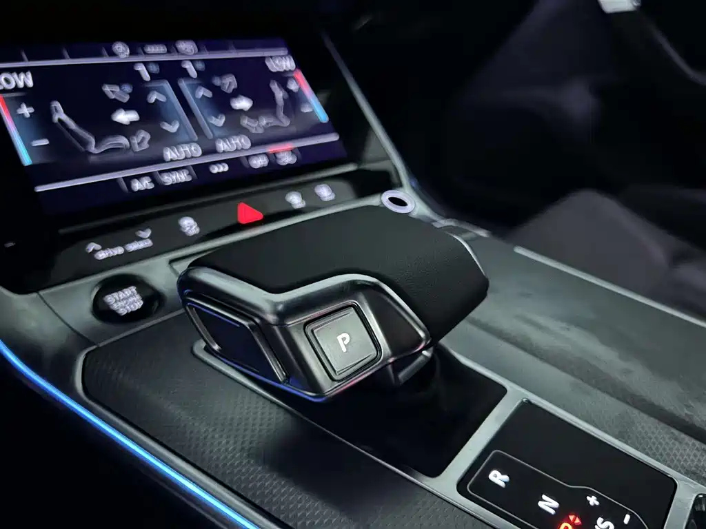 AUDI A6L 2024