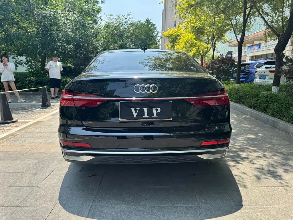 AUDI A6L 2023