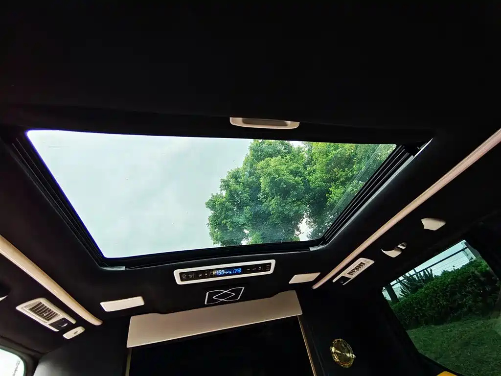 TOYOTA ALPHARD 2018