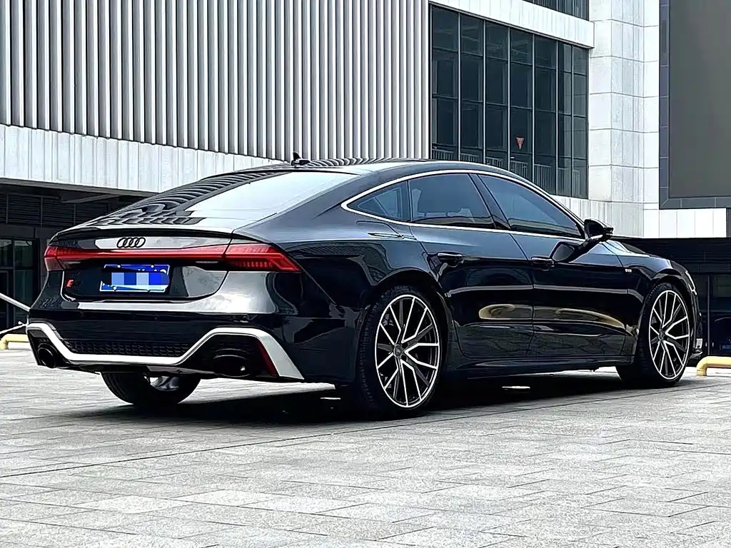 AUDI A7 2021