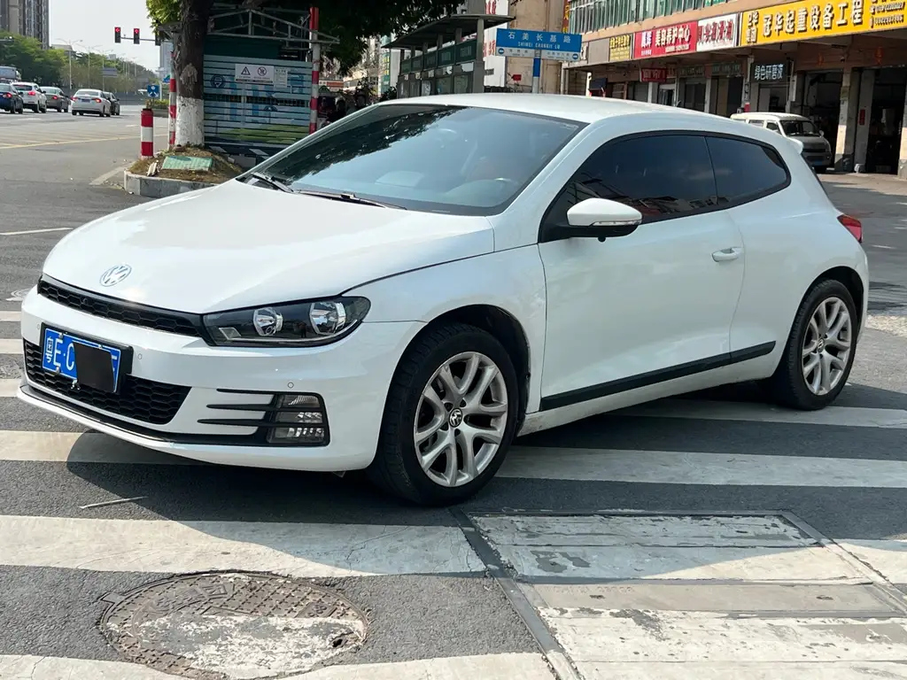VOLKSWAGEN SCIROCCO 2015