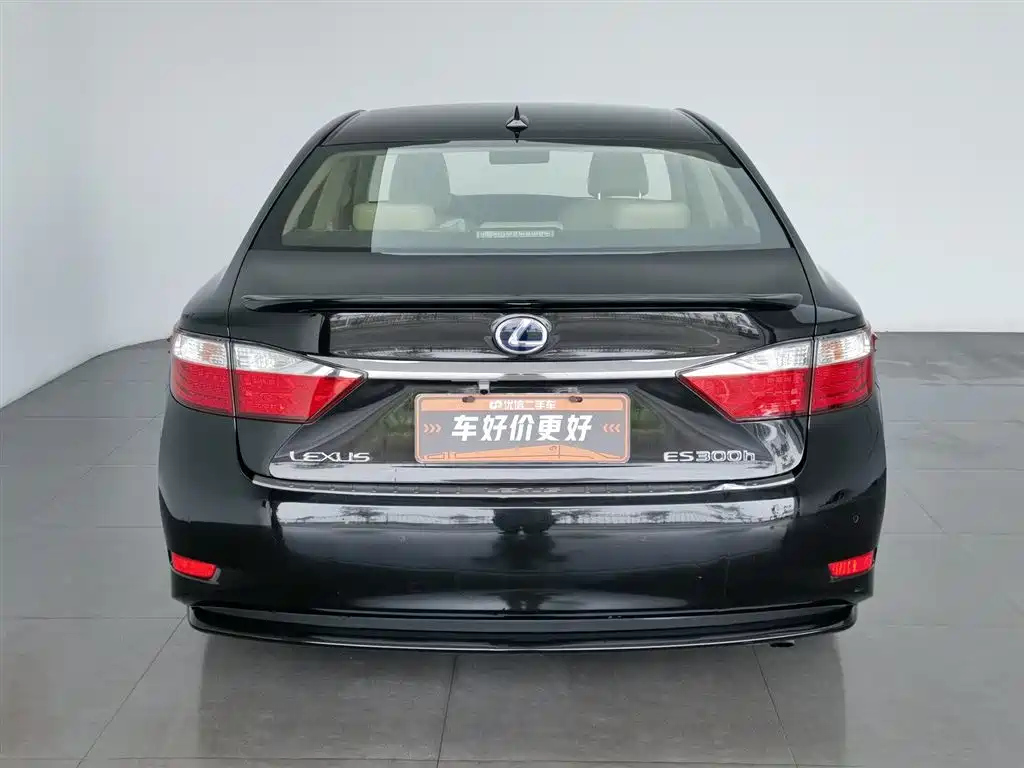 LEXUS ES 2014
