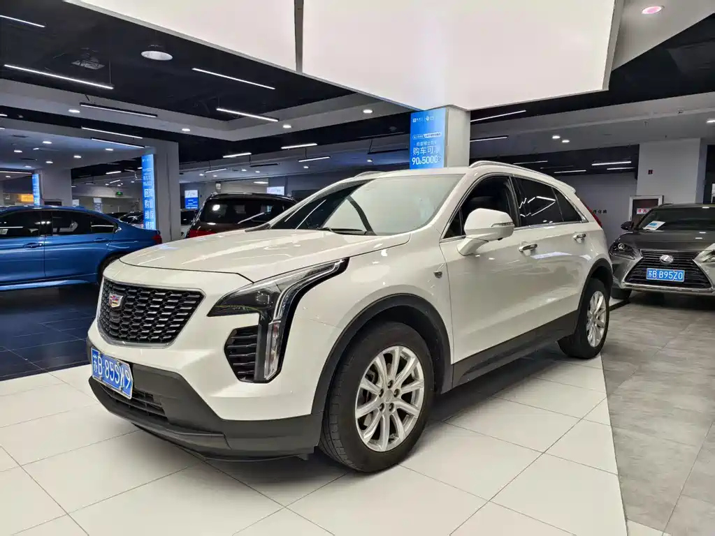 CADILLAC XT4 2023