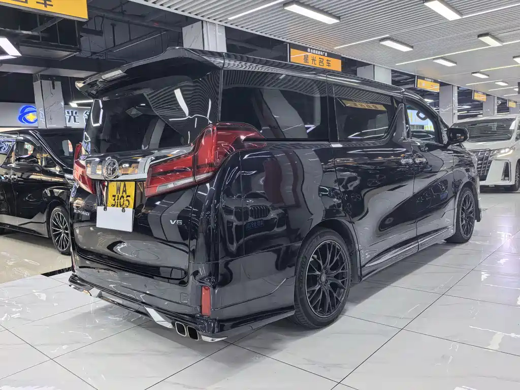 TOYOTA ALPHARD 2018