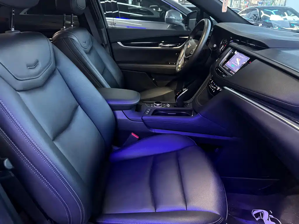 CADILLAC XT5 2023