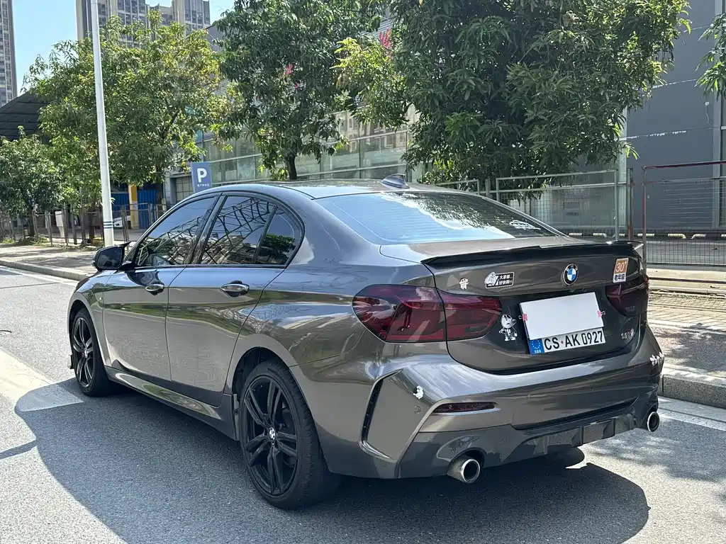 BMW 1-SERIES 2019