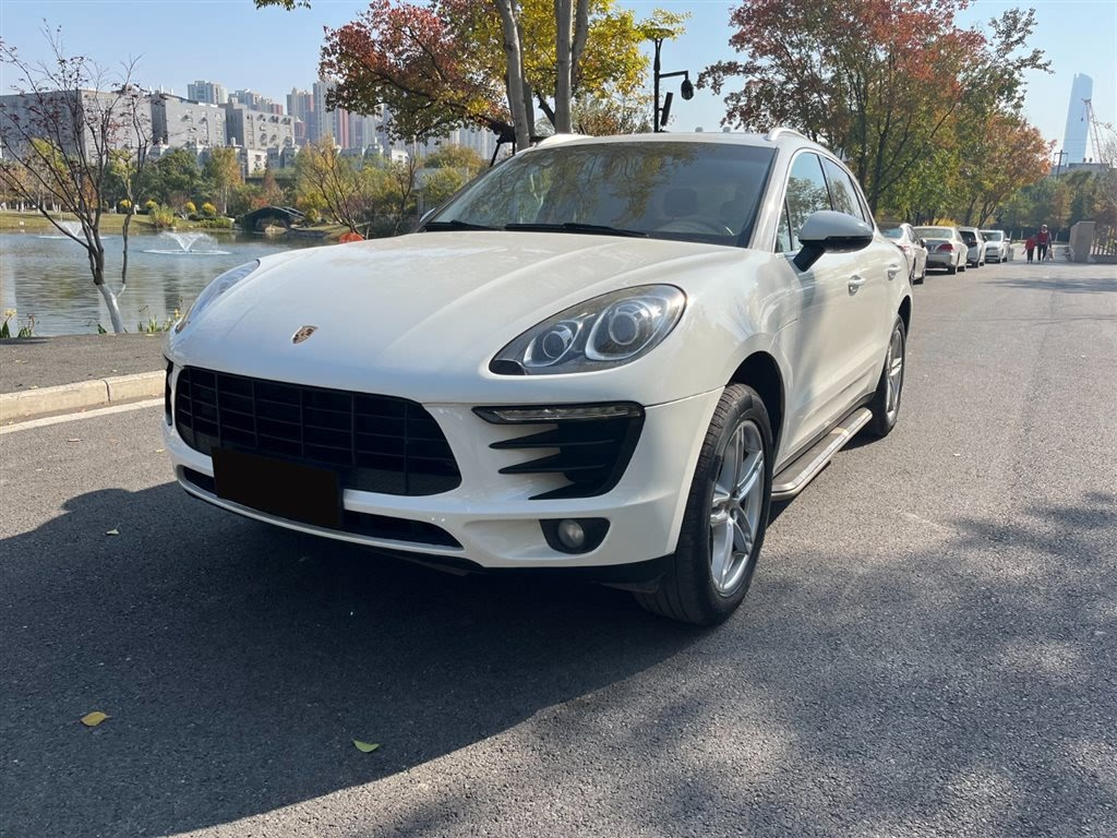 PORSCHE MACAN 2014