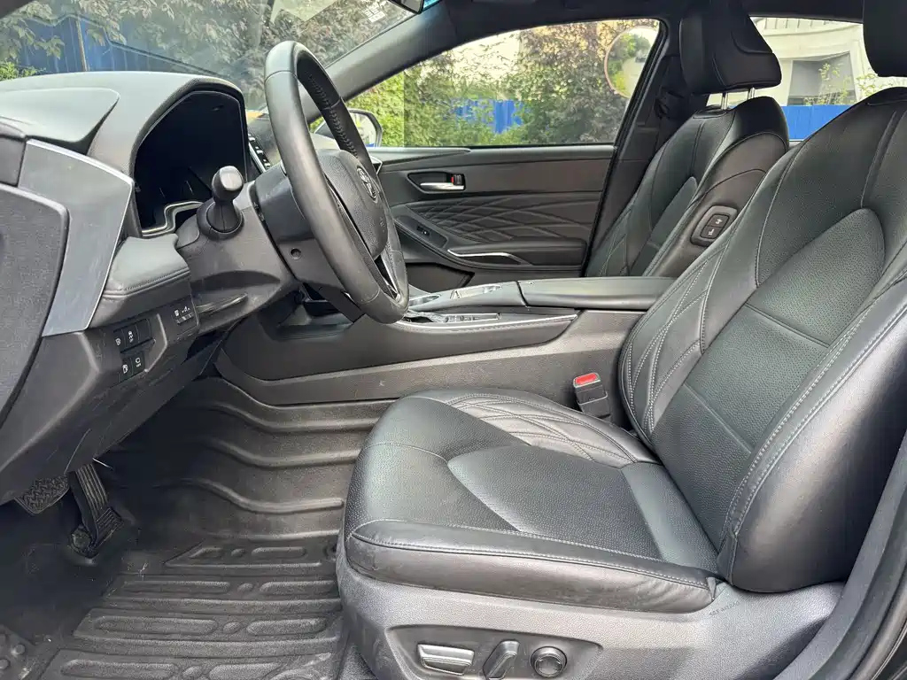 TOYOTA AVALON 2019