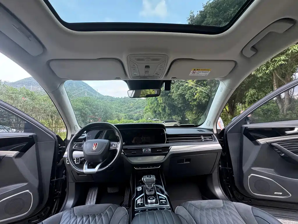 HONGQI HS5 2022