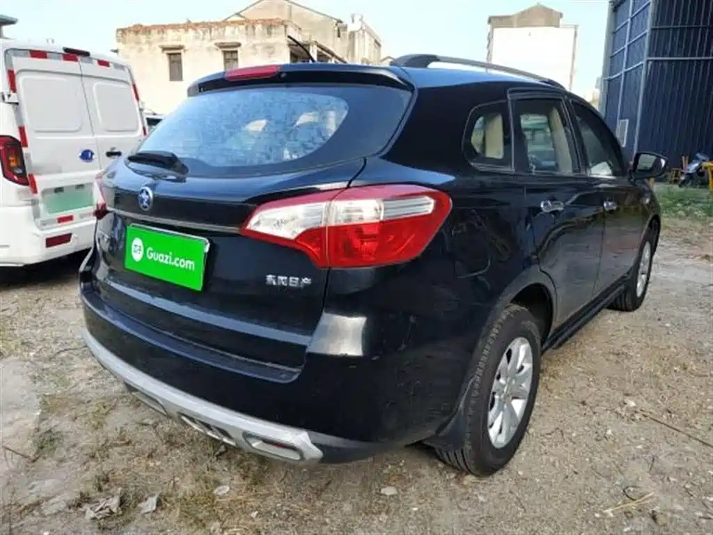VENUCIA T70 2016