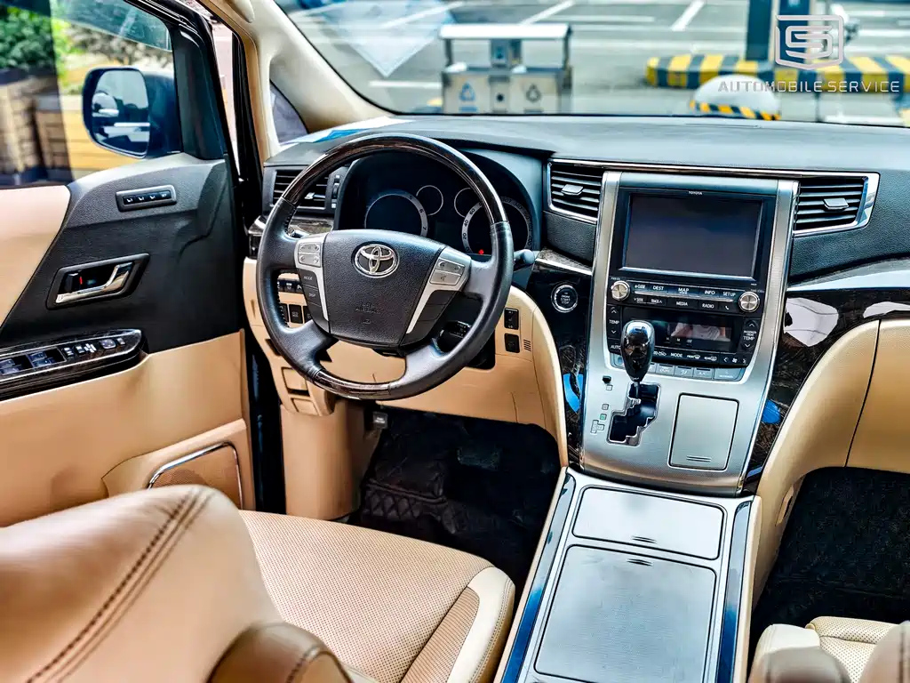 TOYOTA ALPHARD 2014