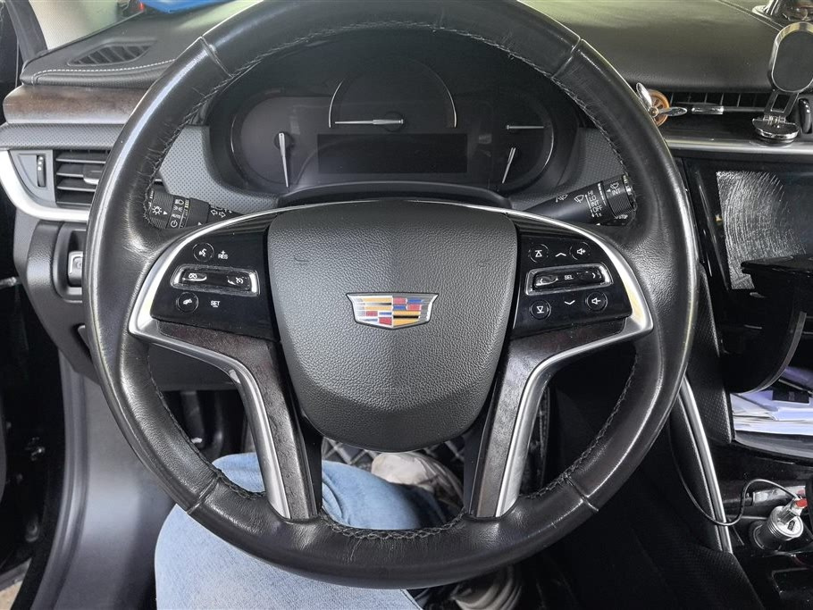 CADILLAC XTS 2018
