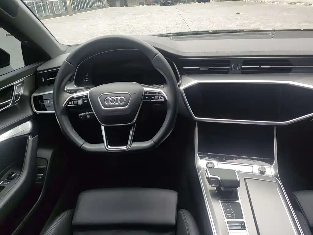 AUDI A7 2023
