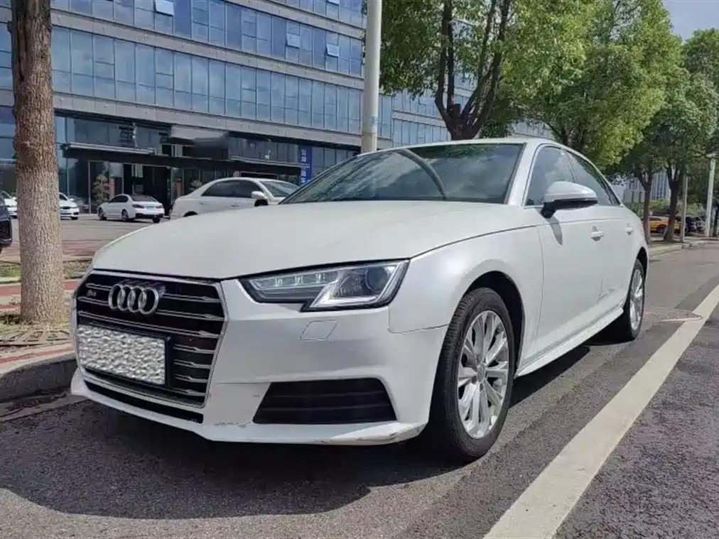 AUDI A4L 2017