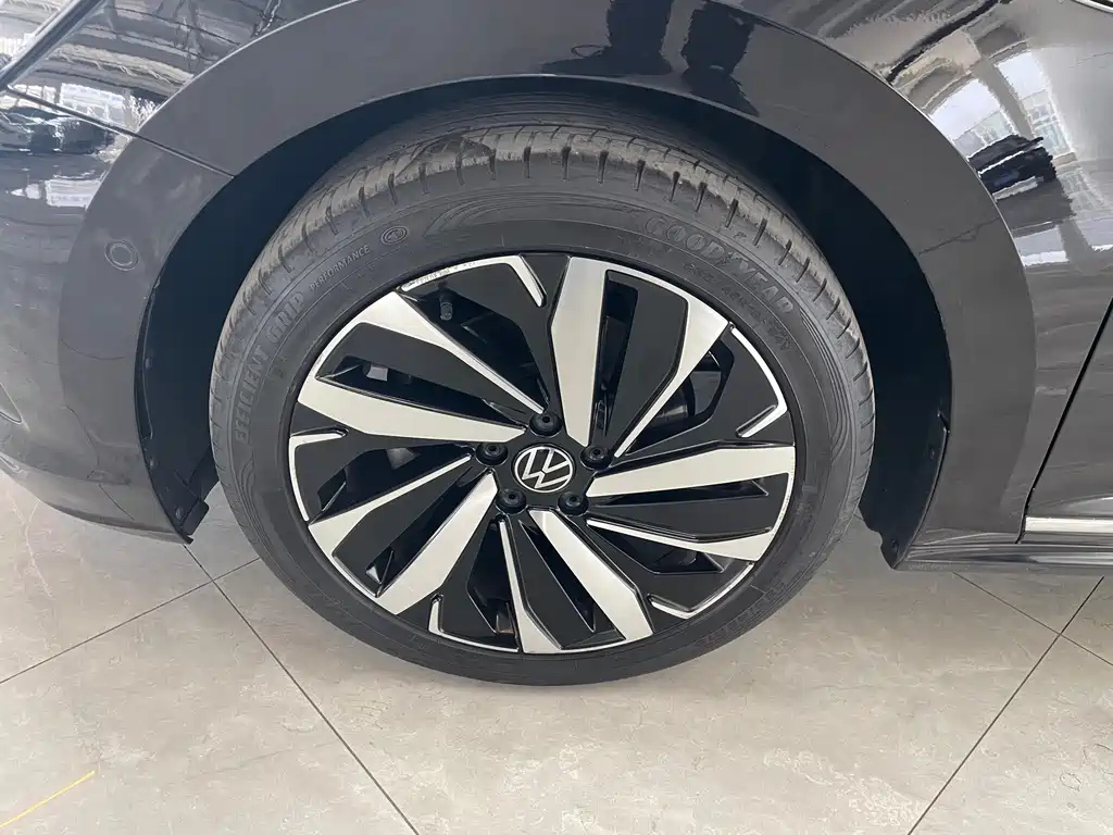VOLKSWAGEN PASSAT 2022