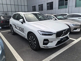 VOLVO XC60  2025 YEAR B5 4WD  DELUXE EDITION 2025