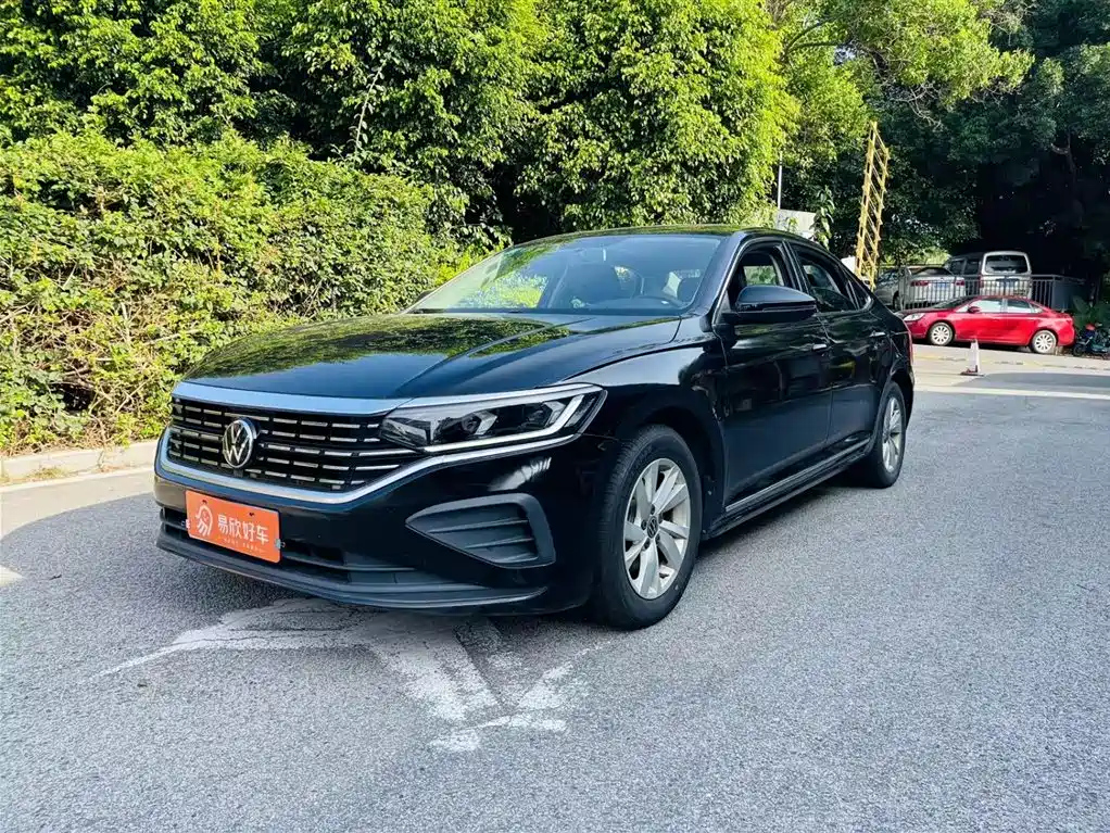 VOLKSWAGEN PASSAT 2022