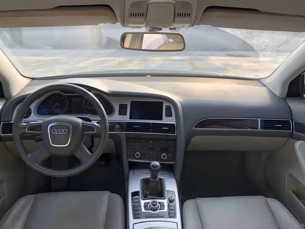 AUDI A6L 2011