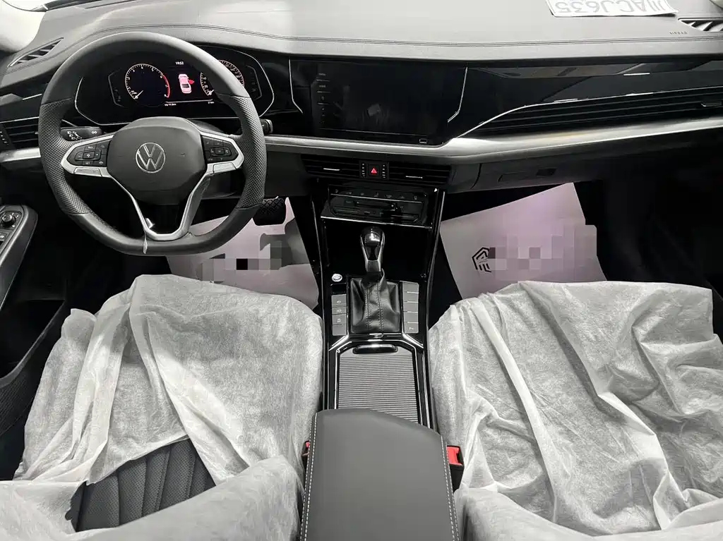 VOLKSWAGEN PASSAT 2025