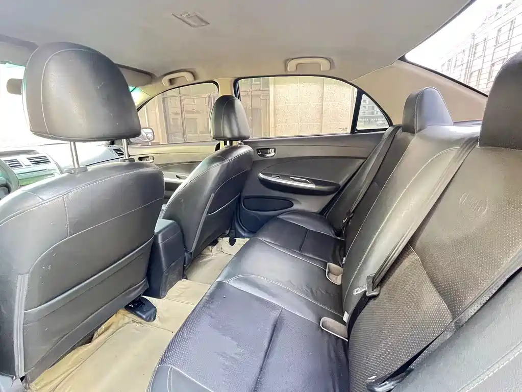 BYD L3 2014