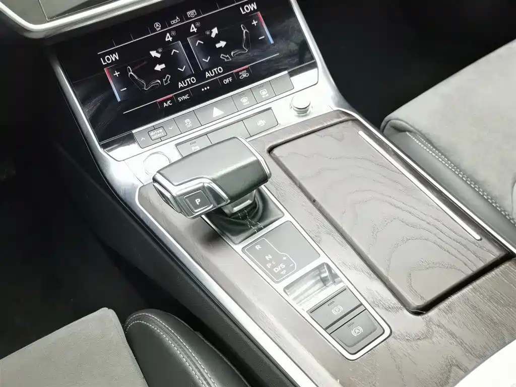 AUDI A6L 2019
