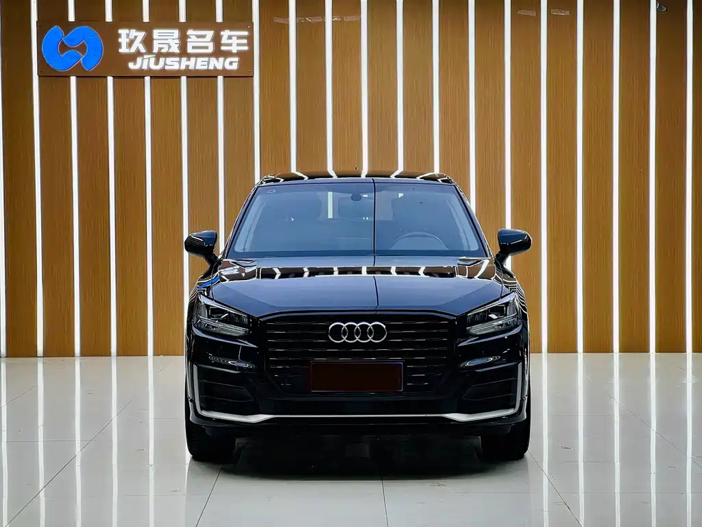 AUDI Q2L 2018