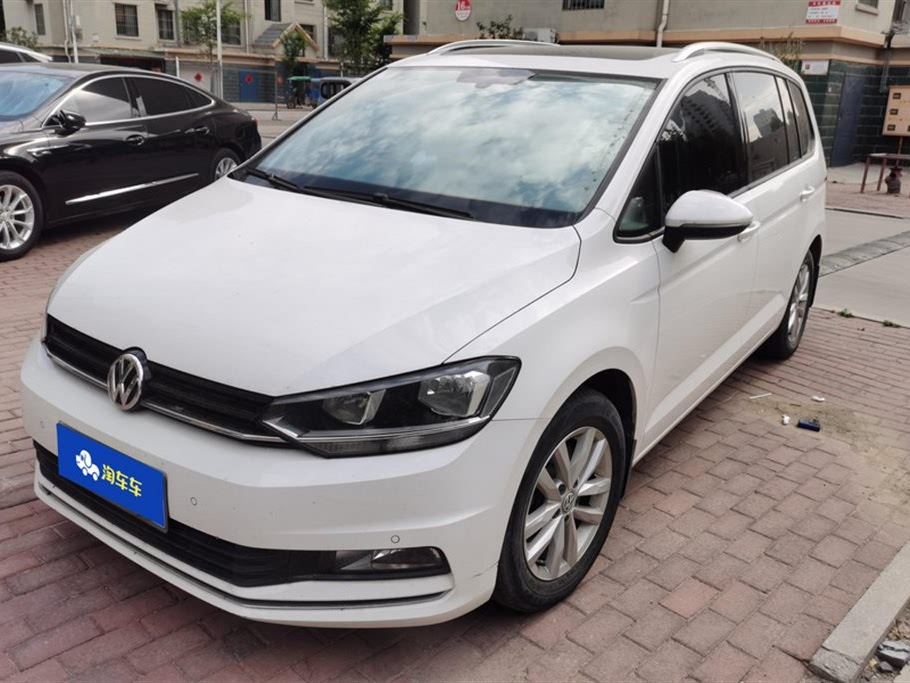 VOLKSWAGEN TOURAN 2018